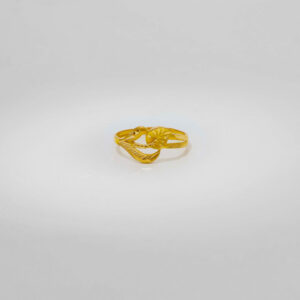 The Aanya Leaf Ladies Ring