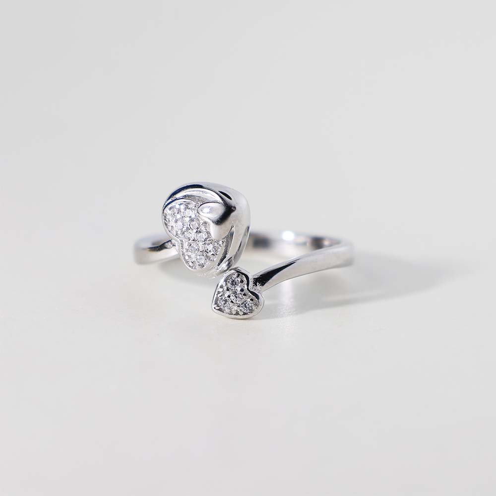 Intertwined Hearts Ring - Image 2