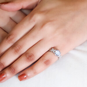 Fluttering Sparkle Ring