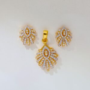 Lisa Trellis Ladies Stone Pendant Set