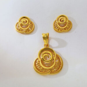 Blooming Rose Ladies Pendant Set