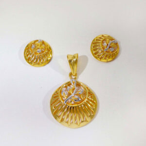 The Creen Stylish Ladies Pendent Set